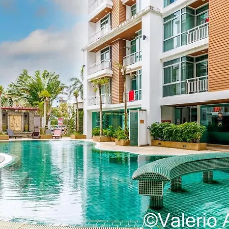 Omniaphuket - Pool Access 3 Bedrooms Apartment
